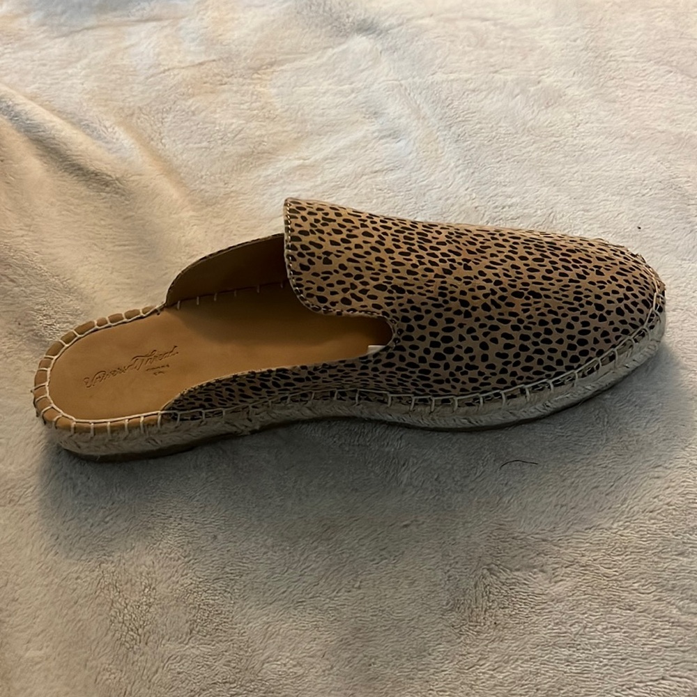 Leopard spotted mules